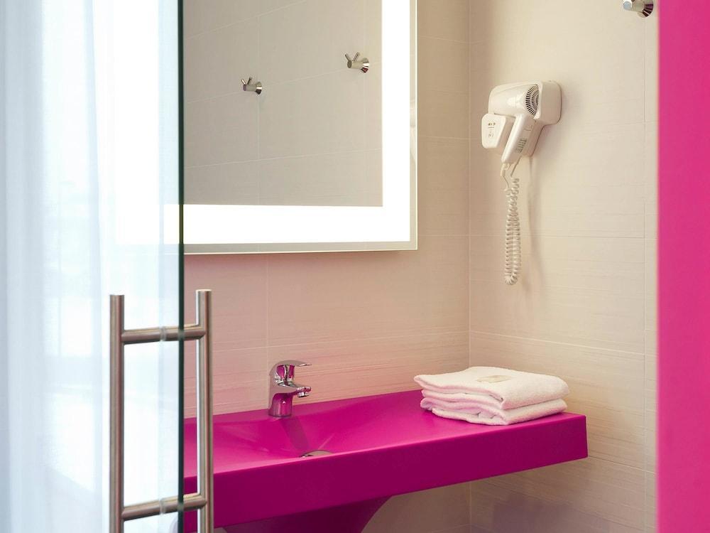 Готель Ibis Styles Нівелль Екстер'єр фото
