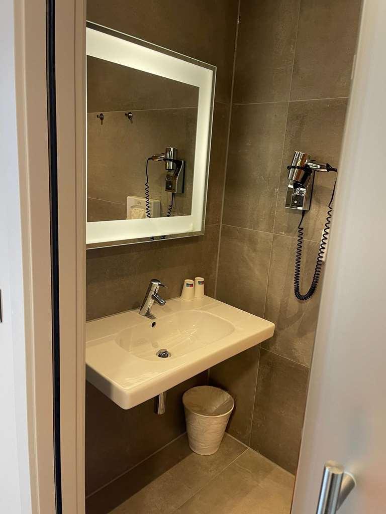Готель Ibis Styles Нівелль Екстер'єр фото