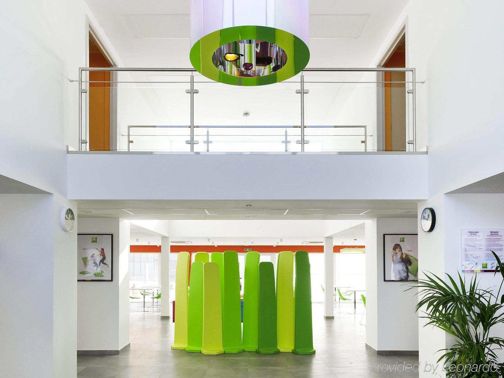 Готель Ibis Styles Нівелль Екстер'єр фото