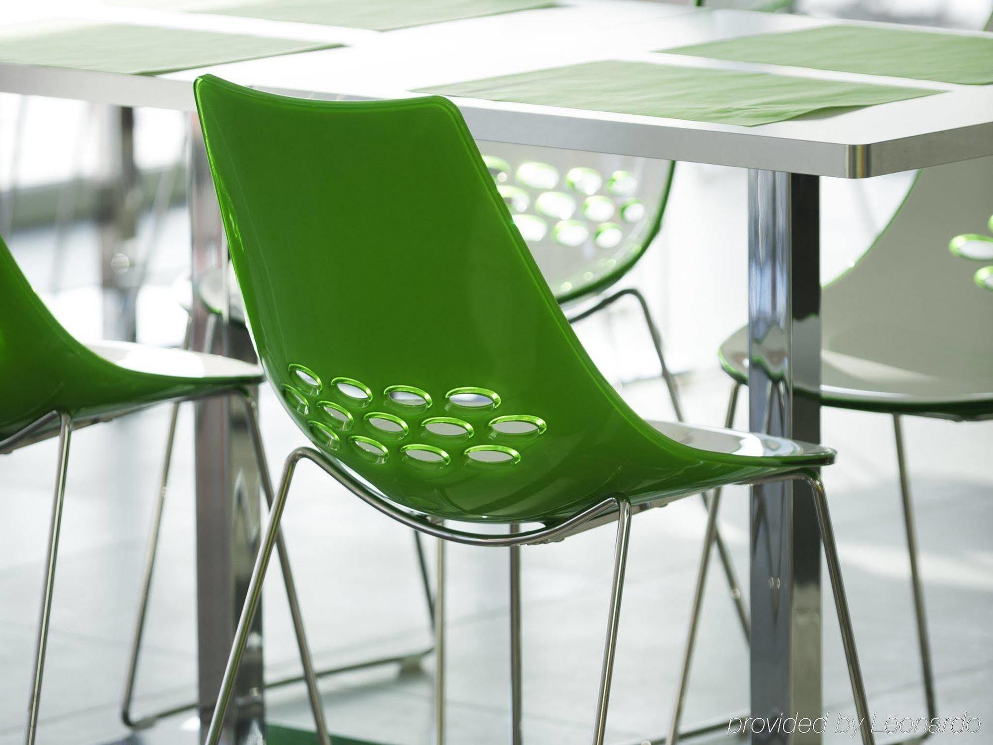 Готель Ibis Styles Нівелль Екстер'єр фото