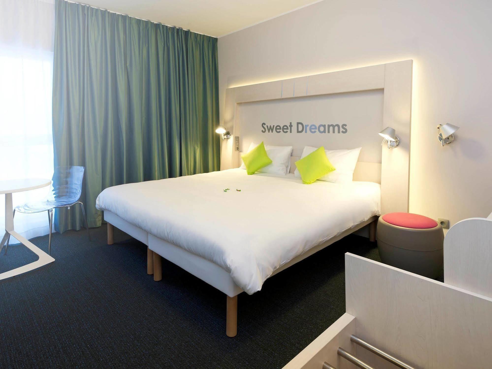 Готель Ibis Styles Нівелль Екстер'єр фото
