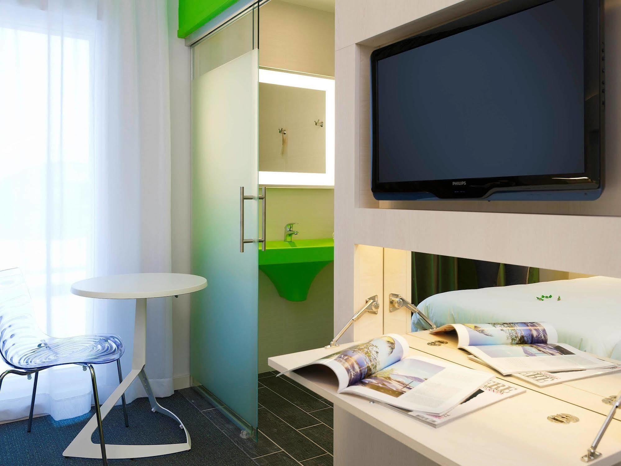 Готель Ibis Styles Нівелль Екстер'єр фото
