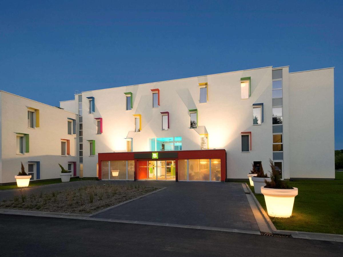 Готель Ibis Styles Нівелль Екстер'єр фото
