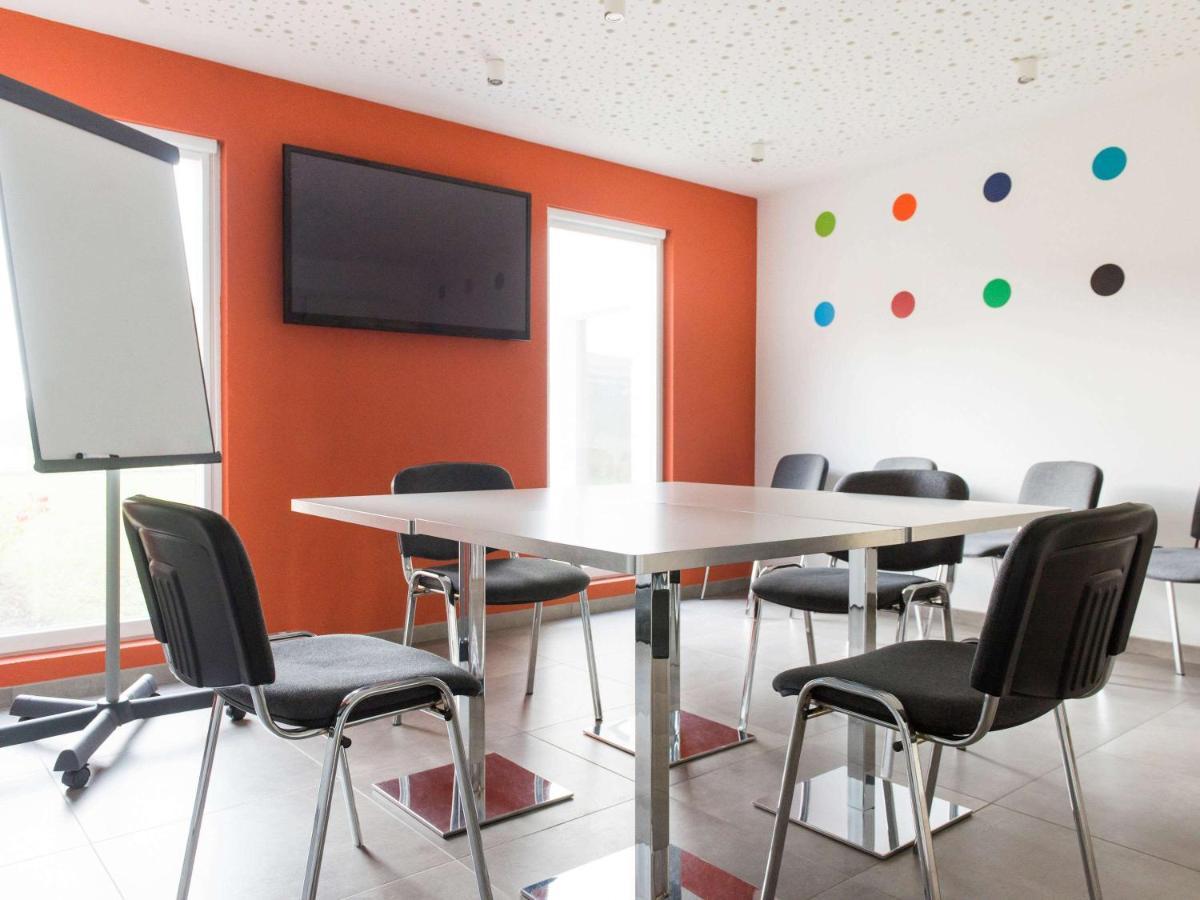 Готель Ibis Styles Нівелль Екстер'єр фото